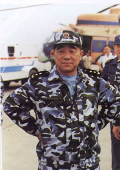 zhang-lz.jpg (35219 bytes)